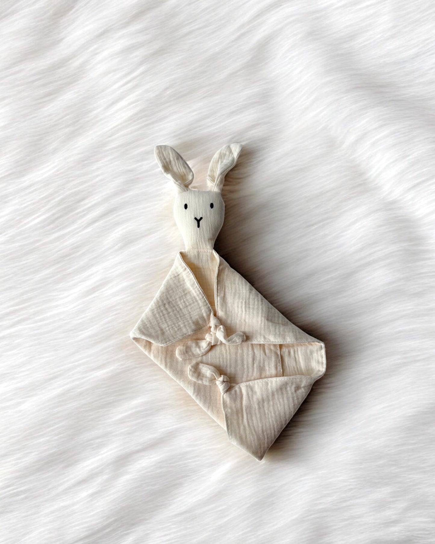 Luna Bunny Signature Comforter ( Ivory White )