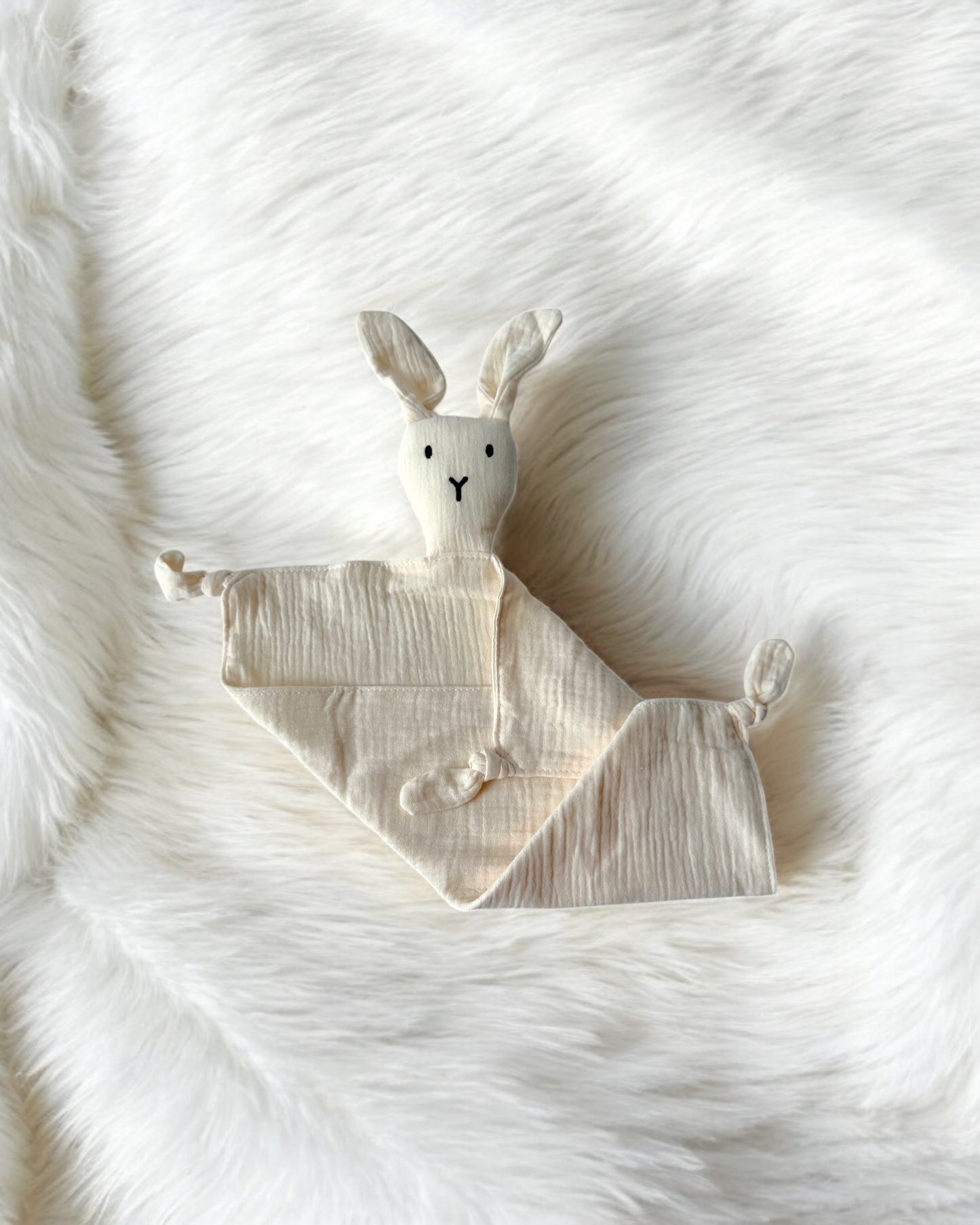 Luna Bunny Signature Comforter ( Ivory White )