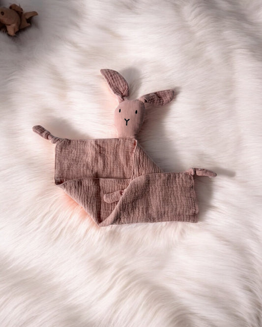 Luna Bunny Signature Comforter ( Dusty Pink )